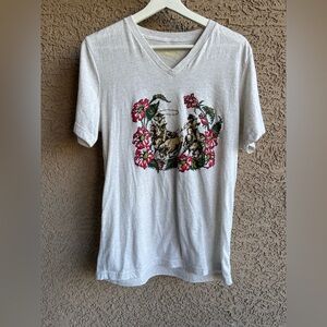 Cowboy Graphic V-Neck Short Sleeve Tee - Cream
